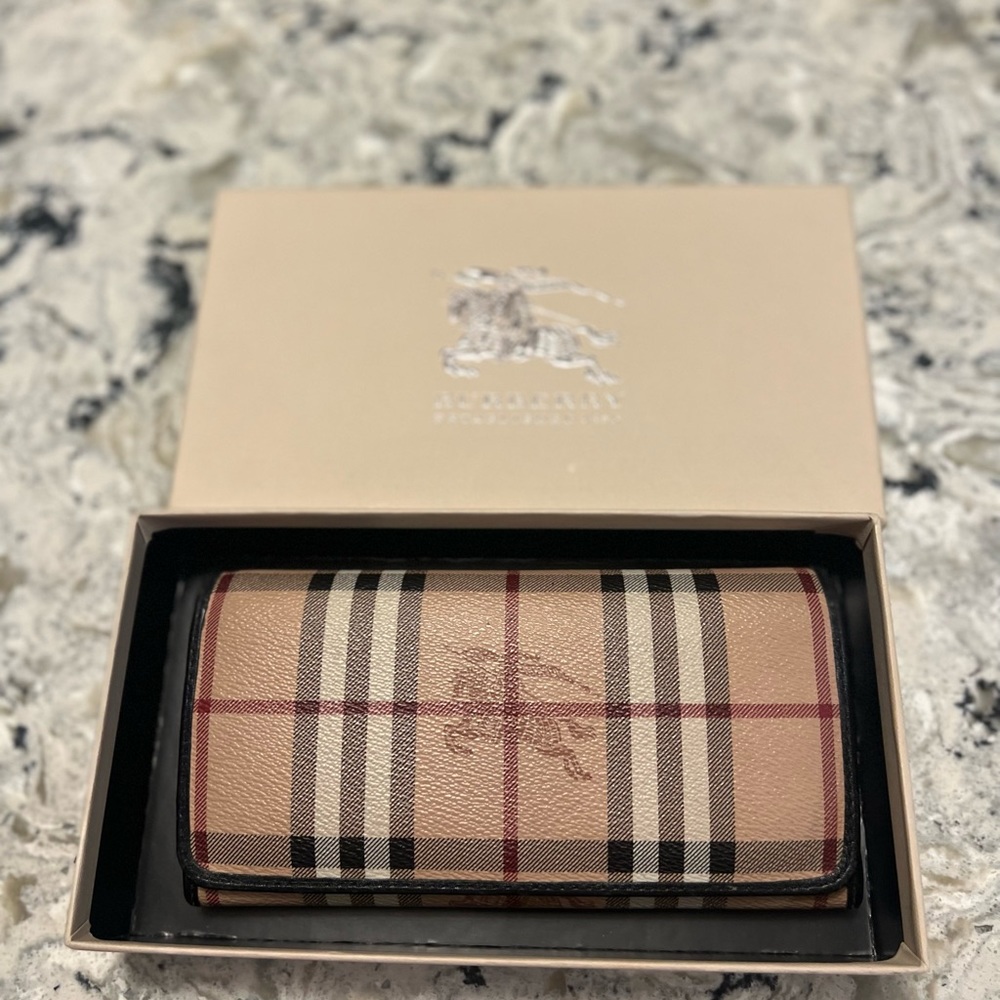 Authentic Burberry Haymarket Penrose Continental Wallet Black